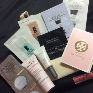 Beauty bag with assorted samples and reusable bag